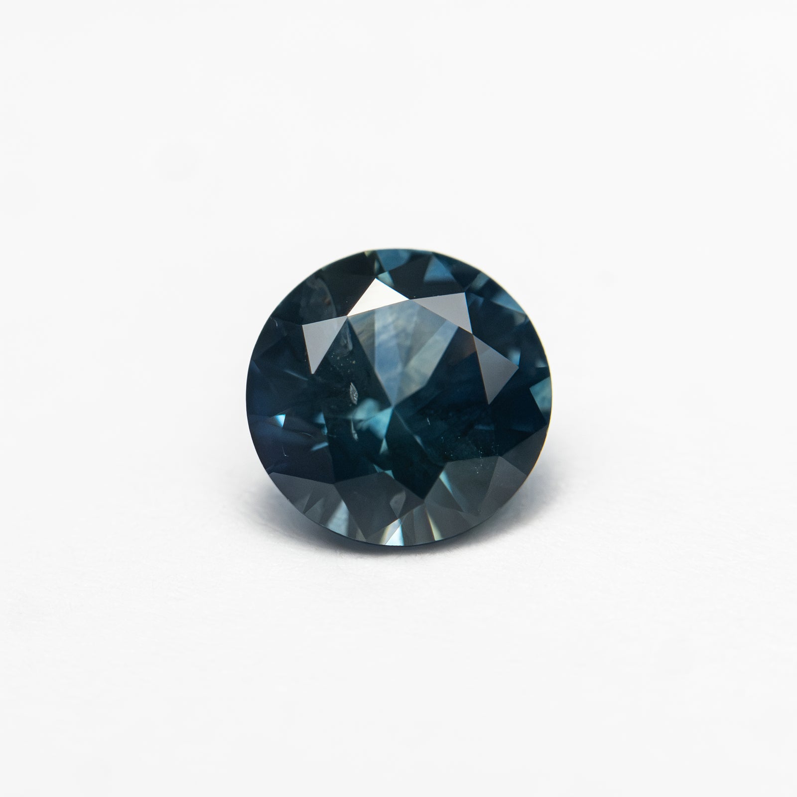 1.13ct 6.33x6.32x3.82mm Round Brilliant Sapphire 26526-13