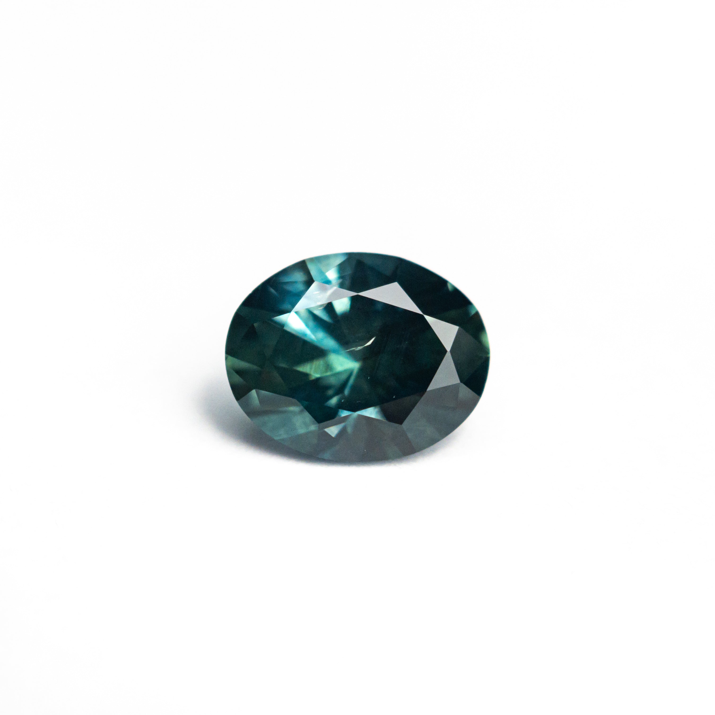 1.07ct 6.88x5.54x3.83mm Oval Brilliant Sapphire 26527-21