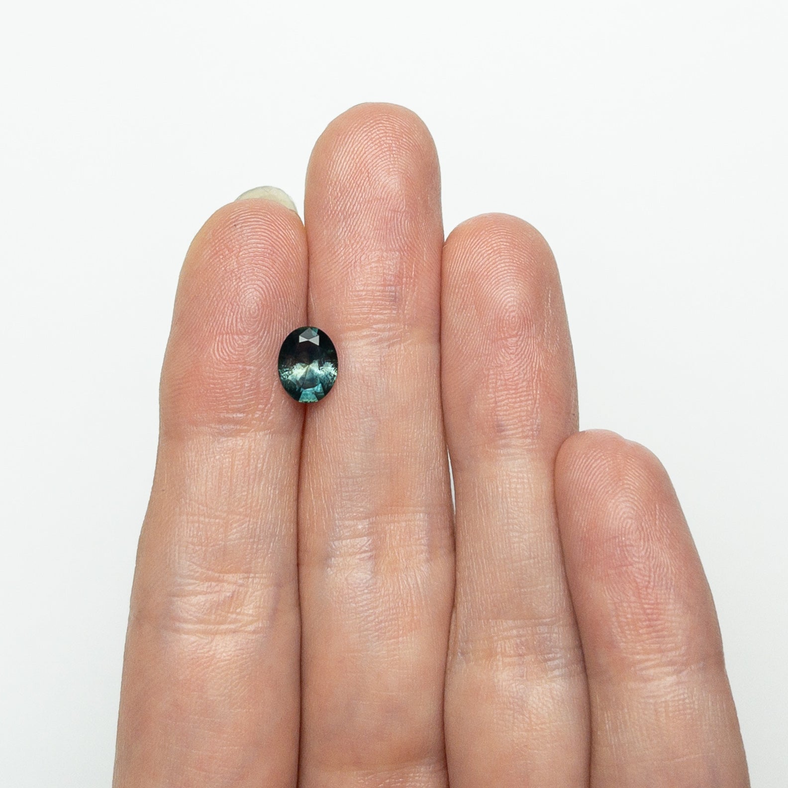 1.13ct 7.31x5.74x3.63mm Oval Brilliant Sapphire 26527-23