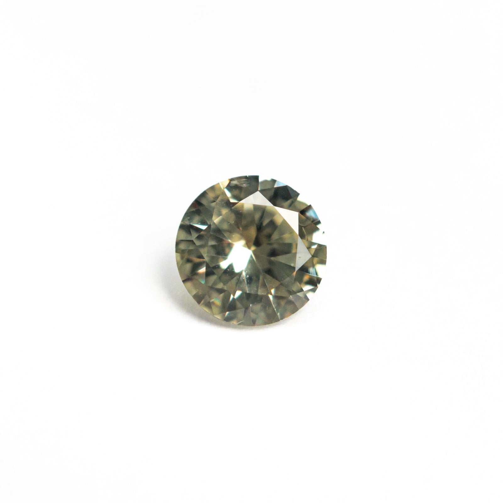 0.79ct 5.71x5.67x3.30mm Round Brilliant Sapphire 26532-04