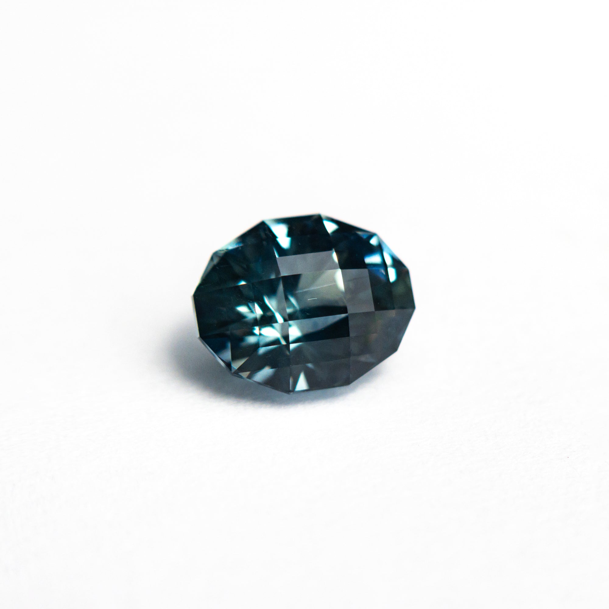 1.30ct 6.98x5.51x4.55mm Geo Oval Brilliant 26555-05
