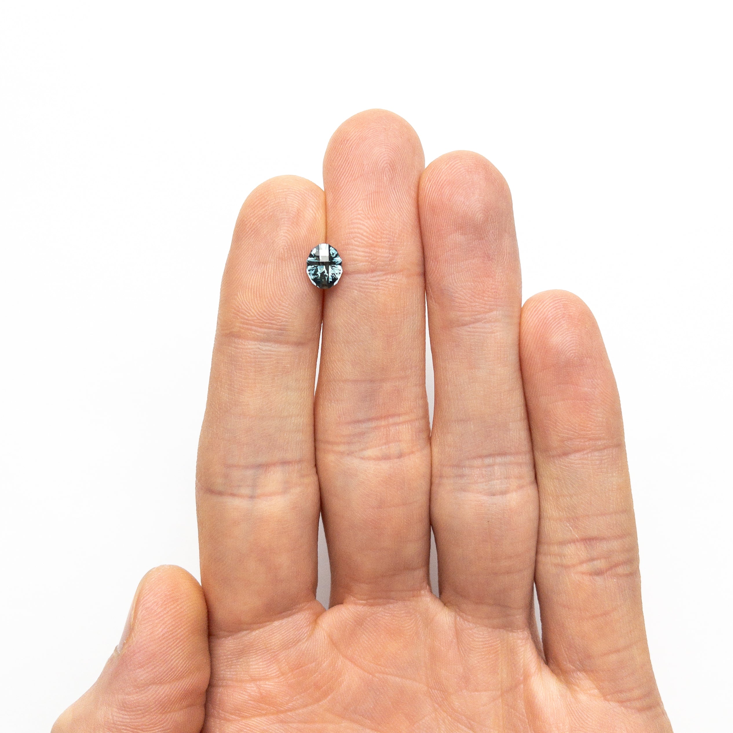 1.30ct 6.98x5.51x4.55mm Geo Oval Brilliant 26555-05