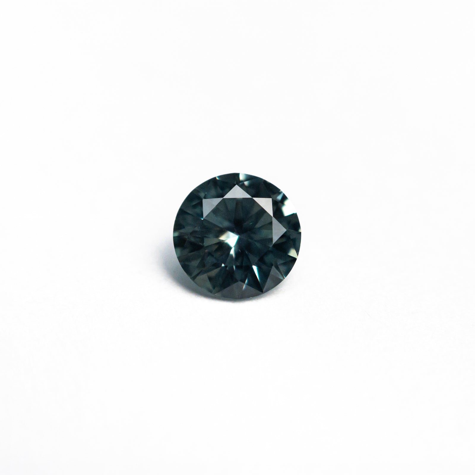 0.54ct 4.99x4.98x2.96mm Round Brilliant Sapphire 26556-13