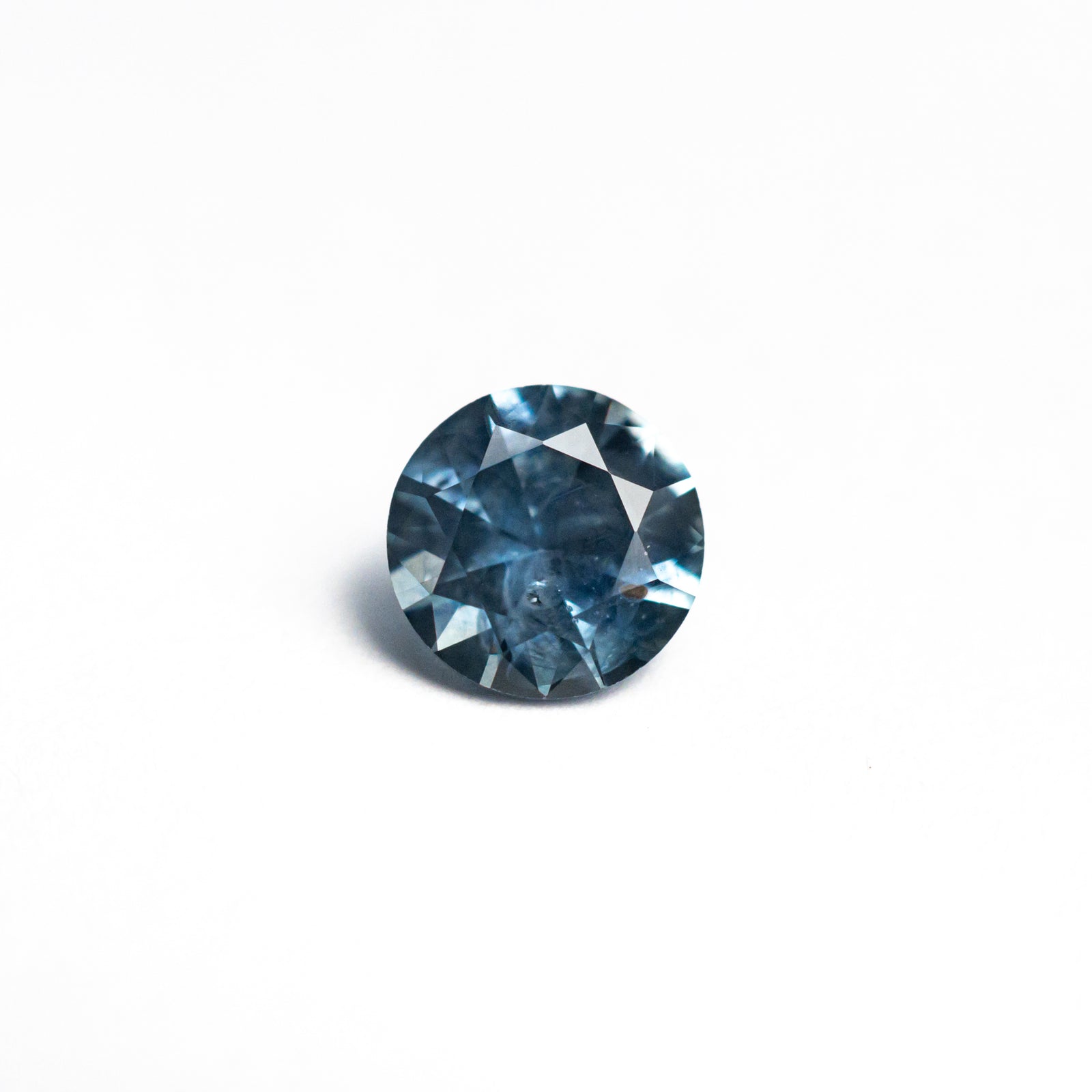 0.74ct 5.45x5.41x3.48mm Round Brilliant Sapphire 26556-19
