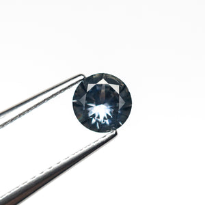 0.65ct 5.44x5.37x2.99mm Round Brilliant Sapphire 26556-30