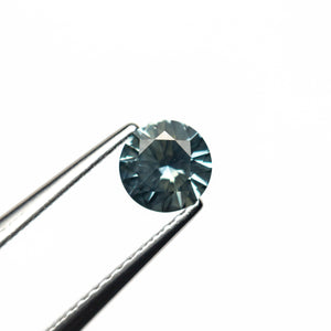 0.64ct 5.27x5.20x3.21mm Round Brilliant Sapphire 26556-32
