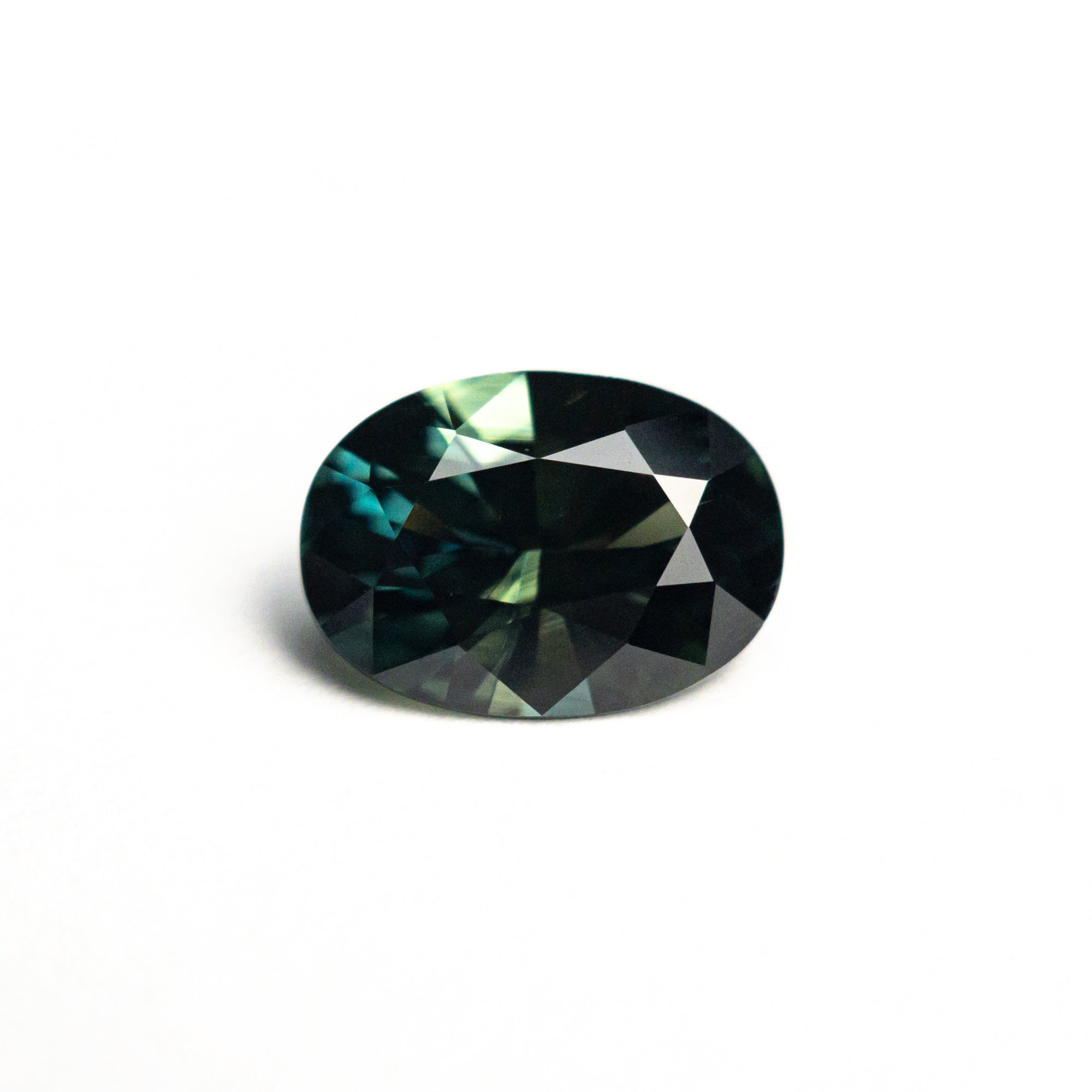 1.58ct 8.56x6.17x4.00mm Oval Brilliant Sapphire 26622-03