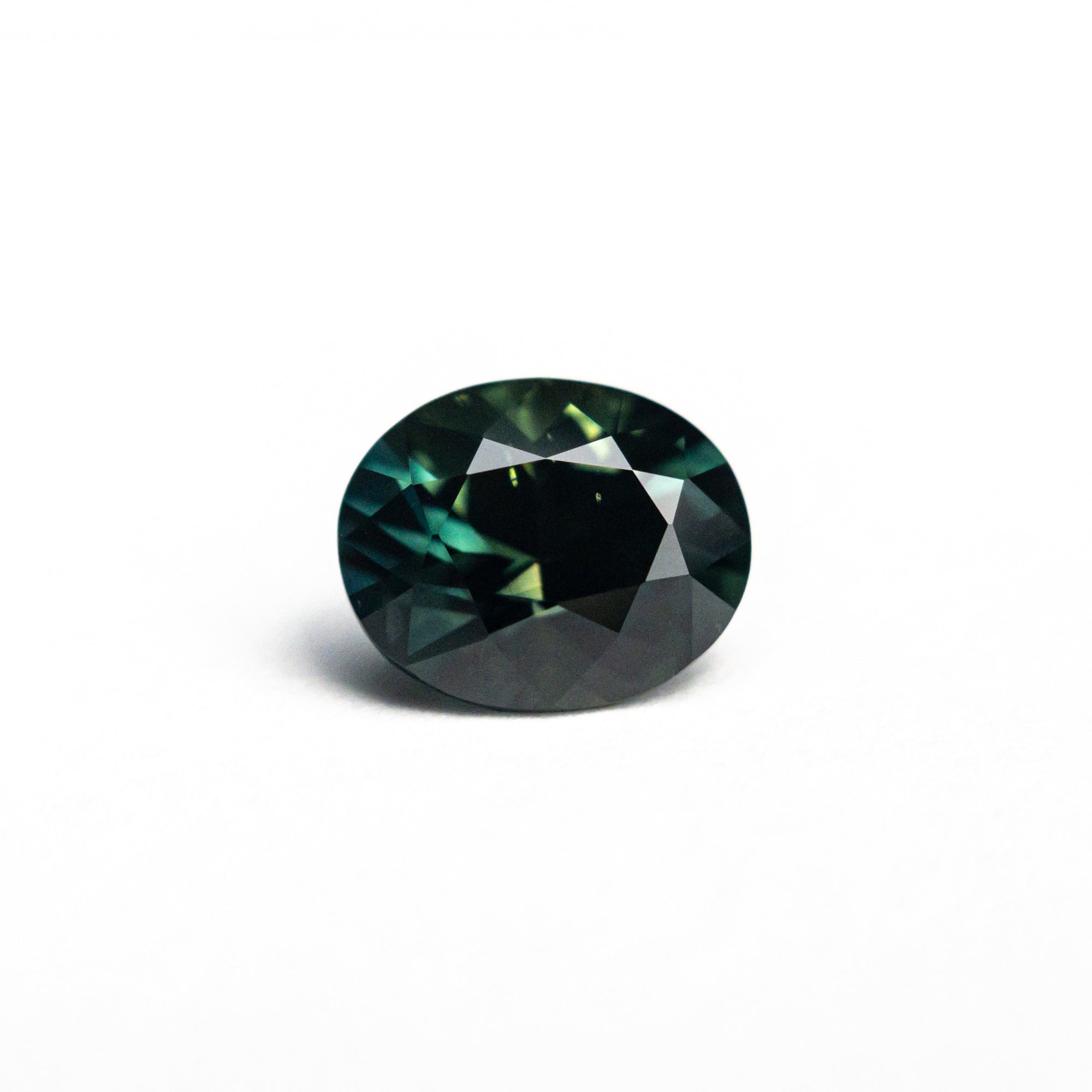 1.39ct 7.35x6.01x4.50mm Oval Brilliant Sapphire 26622-04