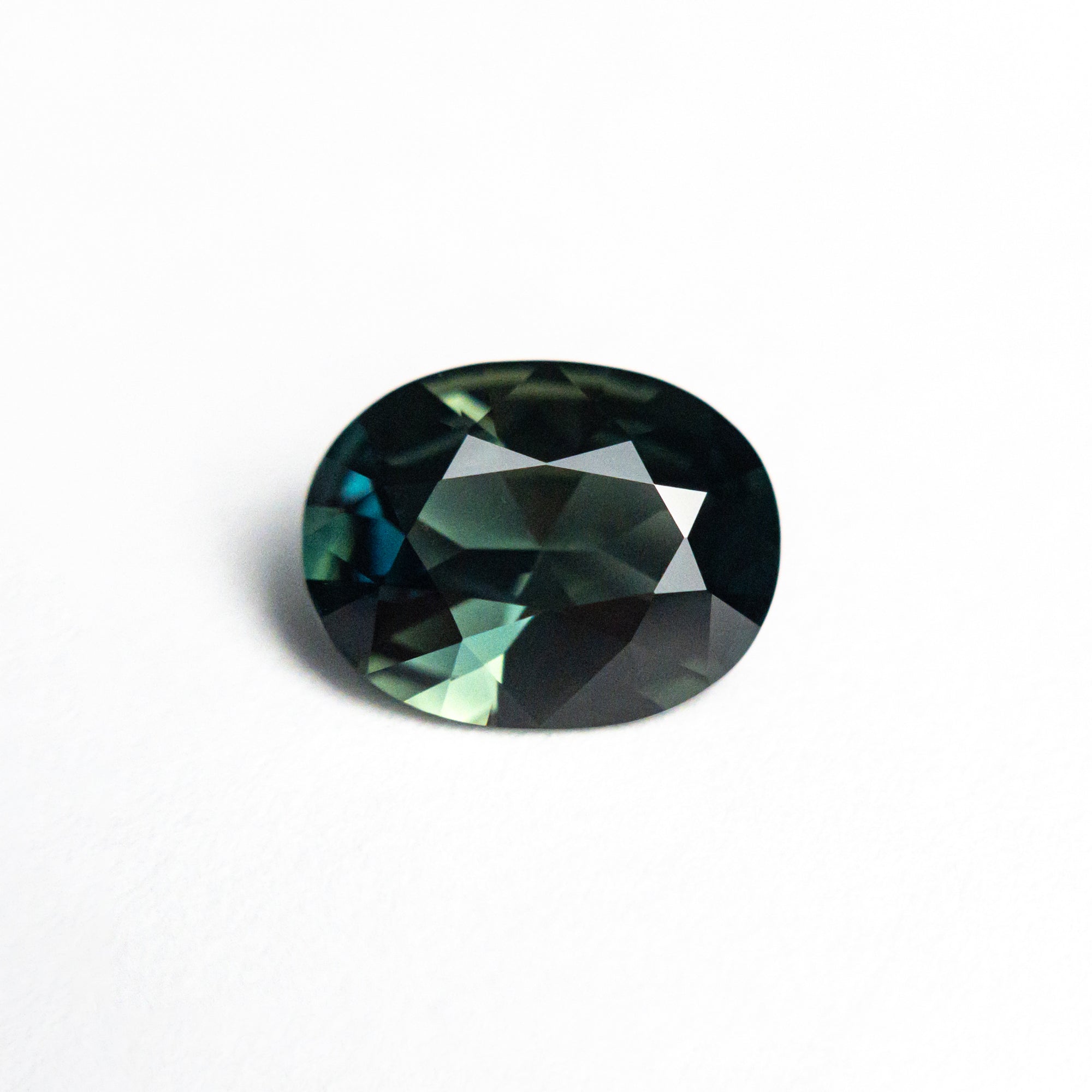 1.67ct 8.57x6.59x3.81mm Oval Brilliant Sapphire 26622-07