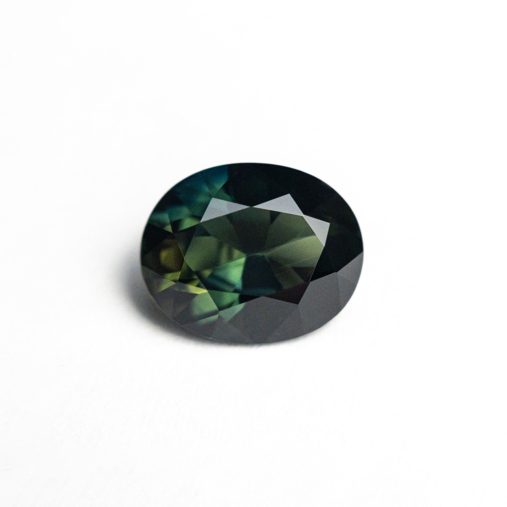 2.11ct 8.59x6.98x4.36mm Oval Brilliant Sapphire 26623-02