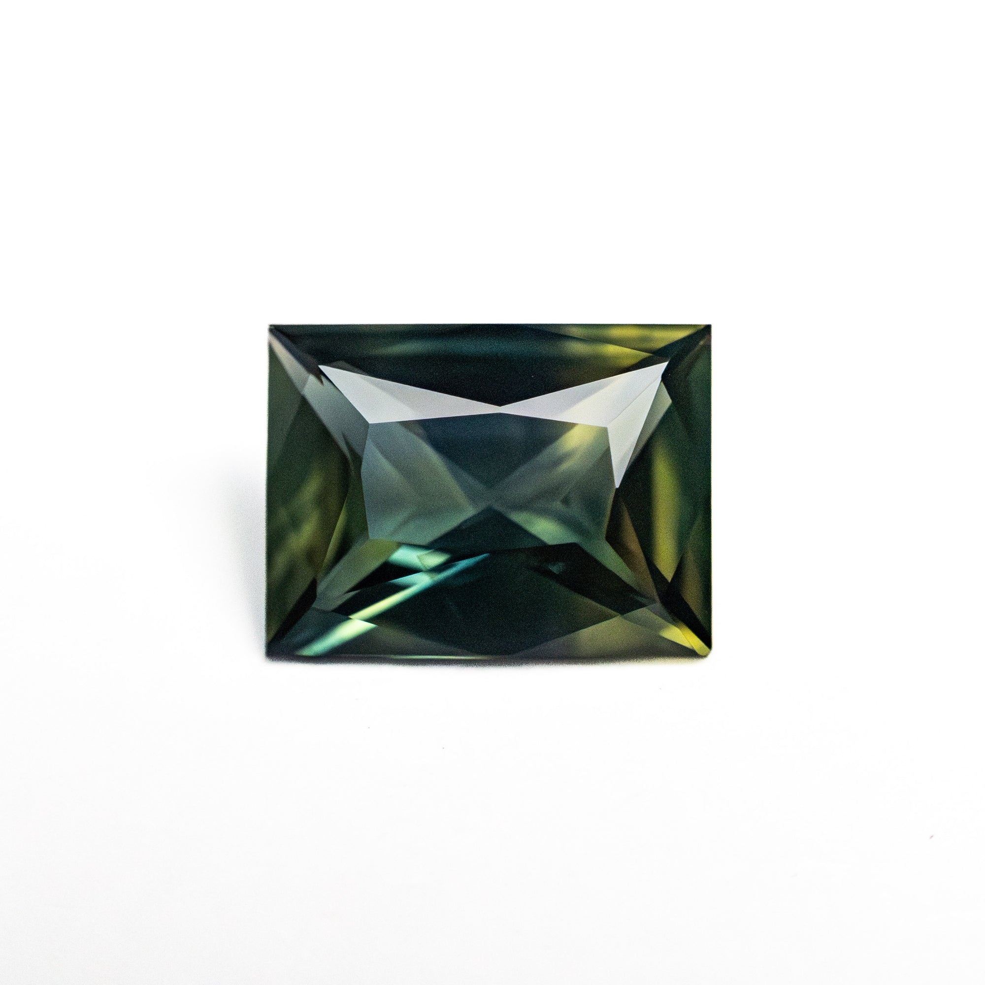 1.37ct 7.49x5.60x3.34mm Rectangle Brilliant Sapphire 26627-01