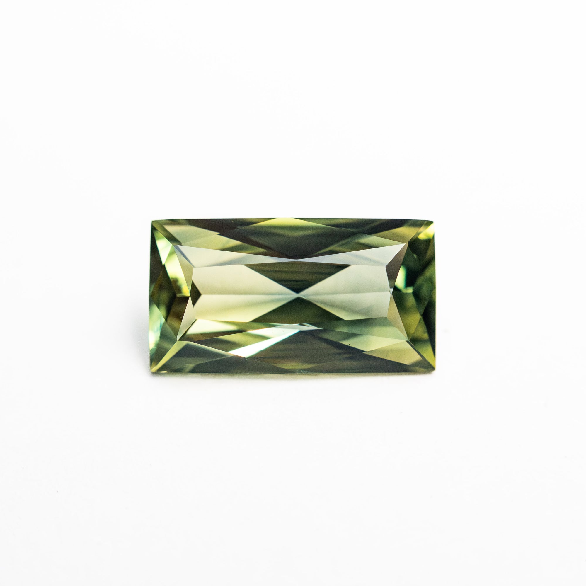 1.24ct 8.25x4.47x3.28mm Rectangle Brilliant Sapphire 26627-03