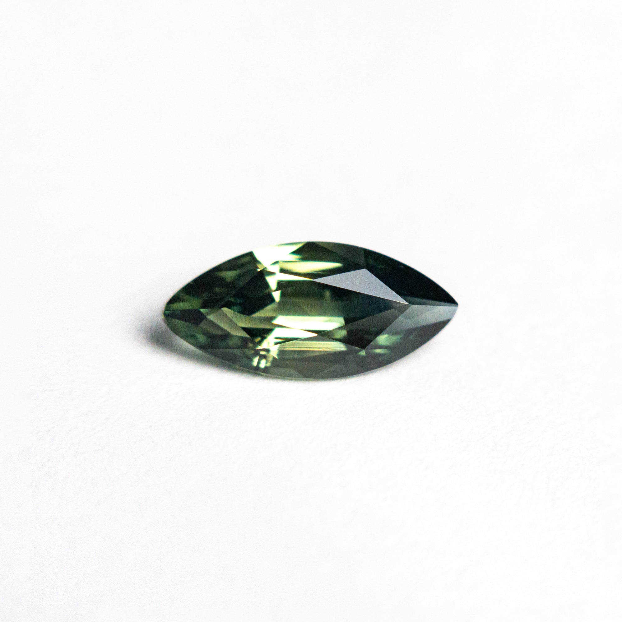 0.96ct 9.51x4.41x3.03mm Marquise Brilliant Sapphire 26630-02