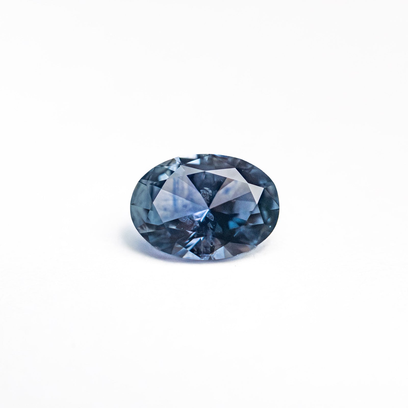 0.59ct 6.10x4.44x2.79mm Oval Brilliant Sapphire 26667-04