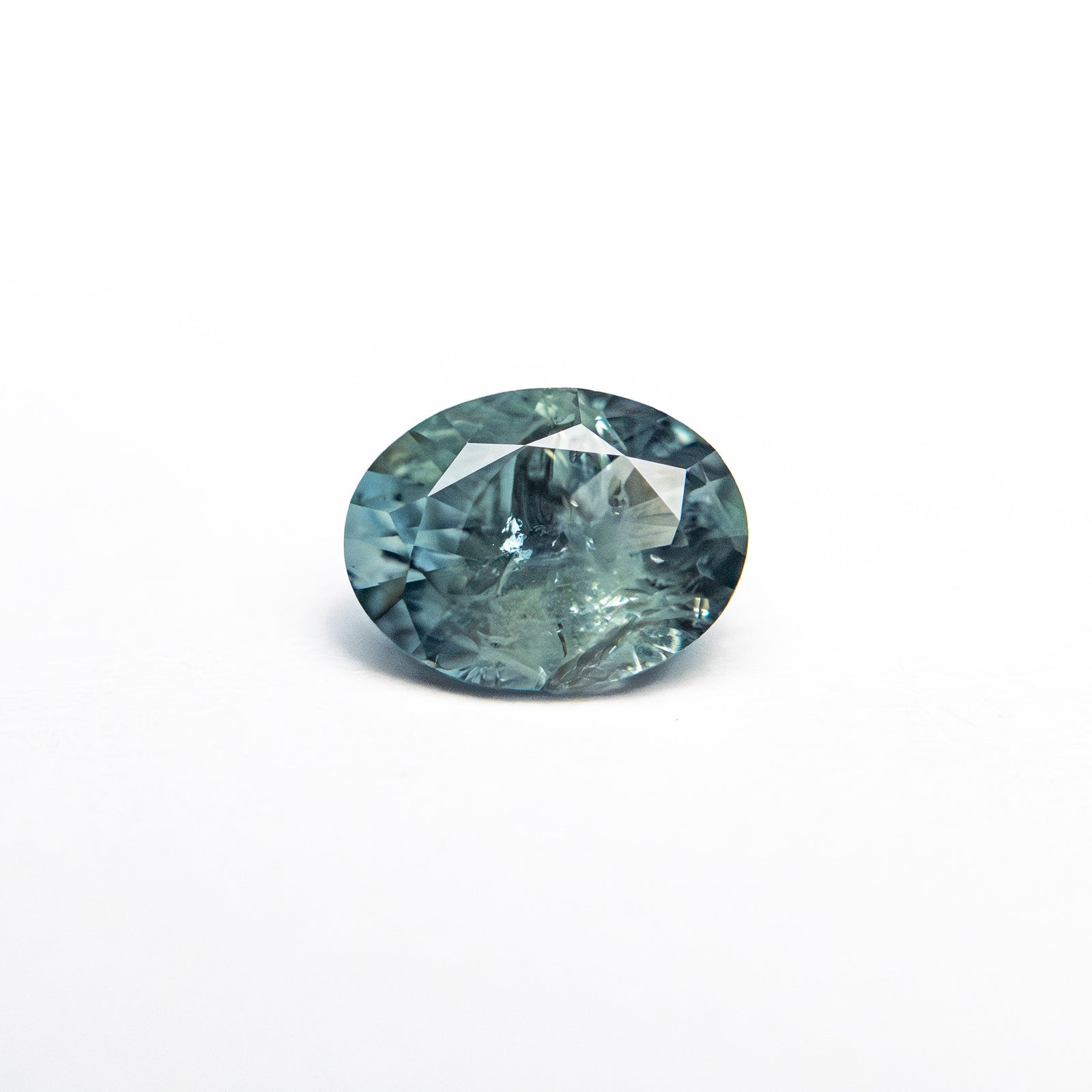 0.70ct 6.19x4.75x3.12mm Oval Brilliant Sapphire 26667-06