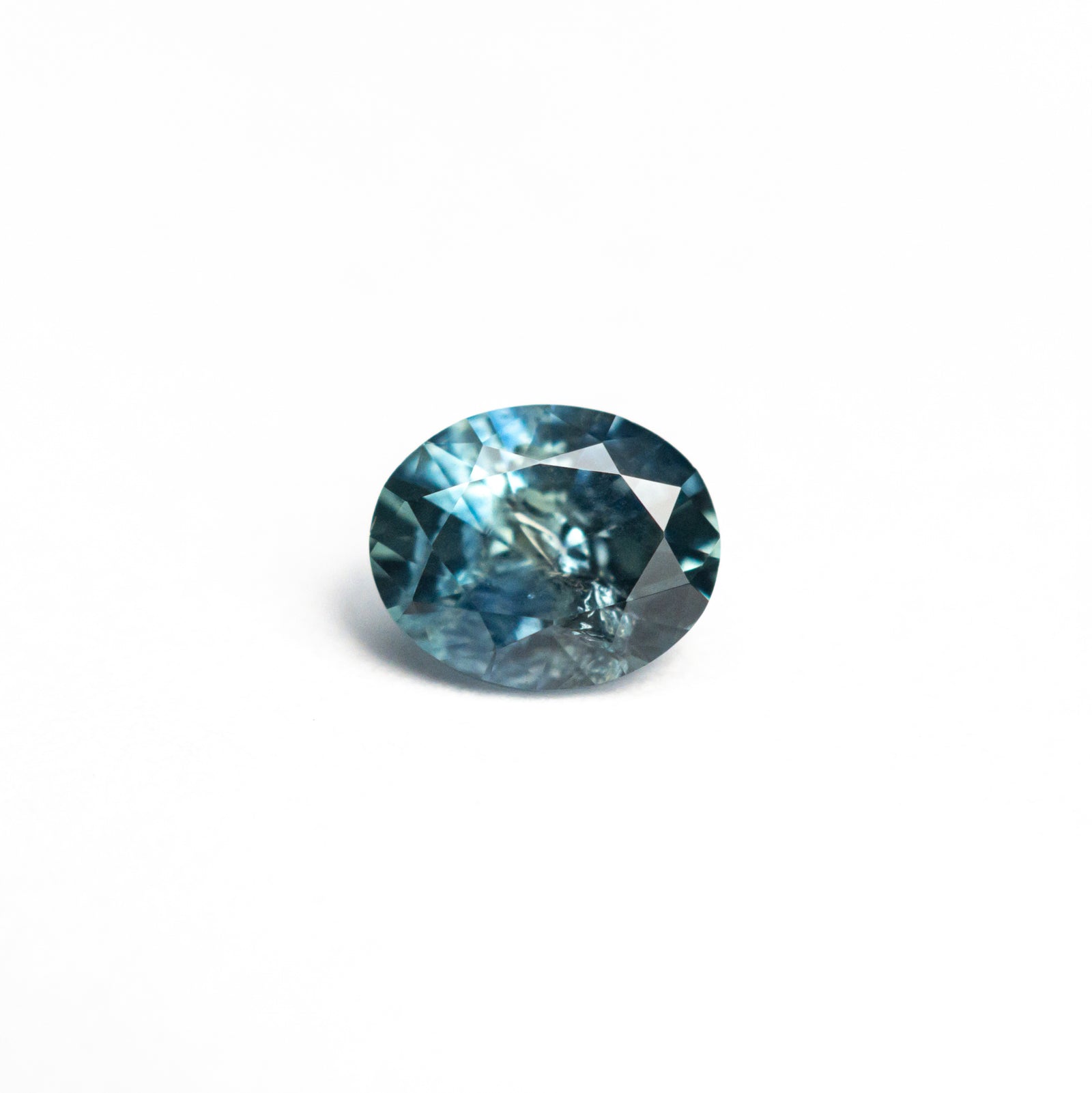 0.74ct 5.99x4.92x3.37mm Oval Brilliant Sapphire 26668-11