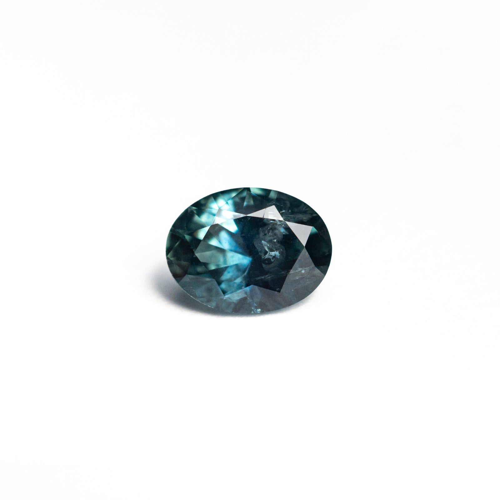 0.69ct 6.24x4.74x3.12mm Oval Brilliant Sapphire 26668-19