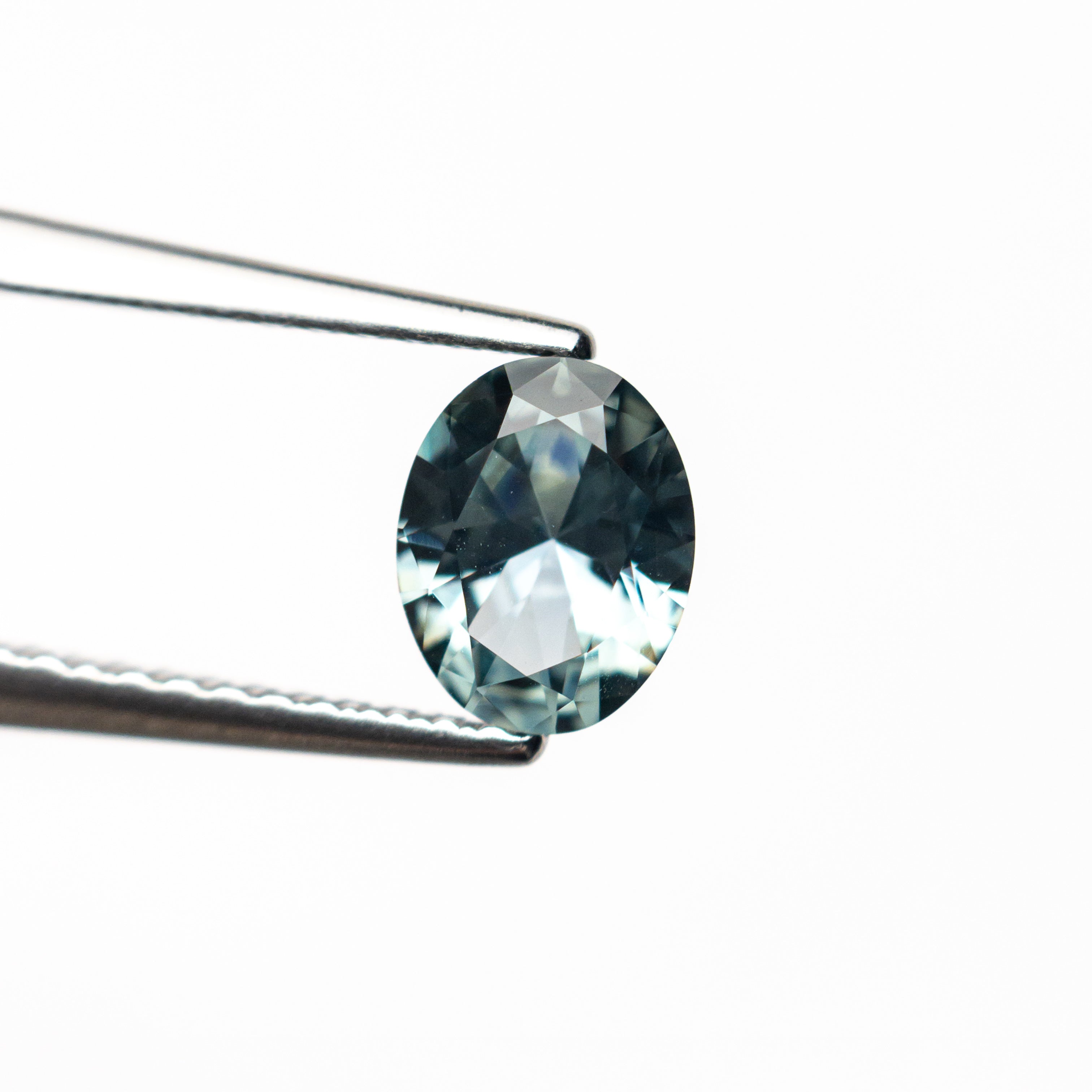 0.78ct 6.49x5.15x3.05mm Oval Brilliant Sapphire 26668-30