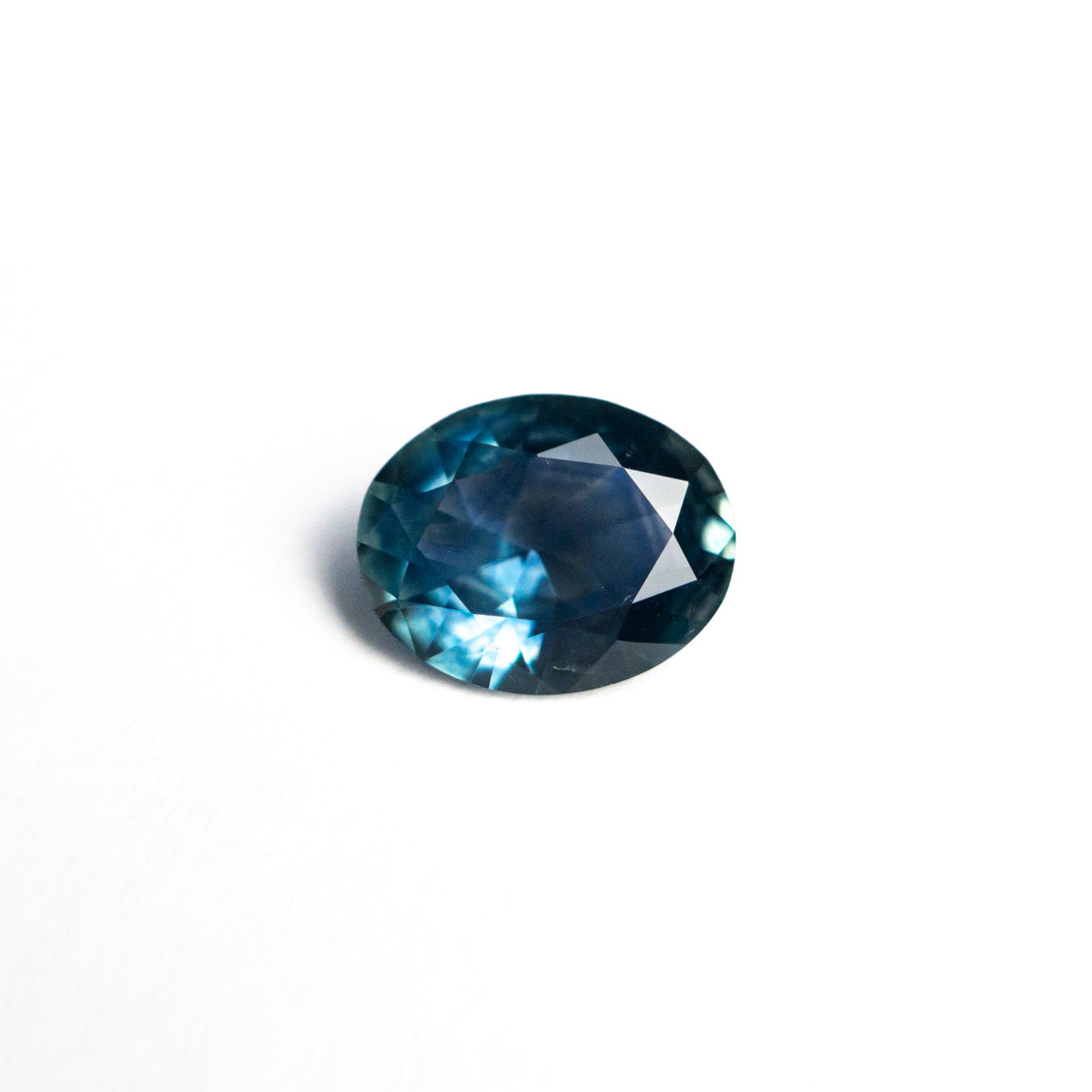 0.72ct 6.57x5.25x2.72mm Oval Brilliant Sapphire 26668-31