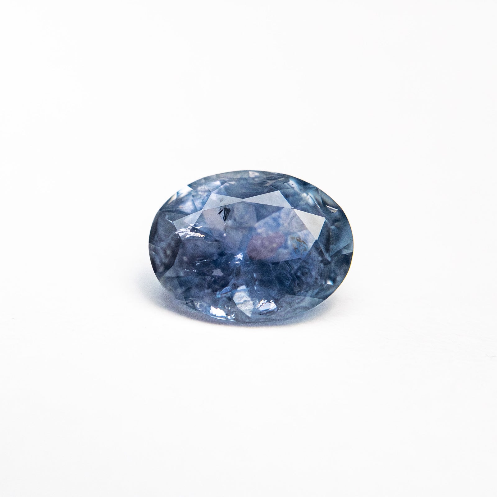 0.94ct 6.90x5.26x3.44mm Oval Brilliant Sapphire 26669-03