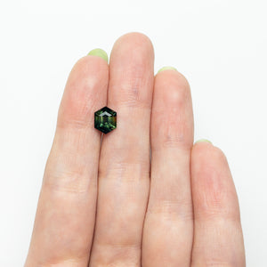 1.66ct 8.22x6.55x4.20mm Hexagon Step Cut Sapphire 26728-02
