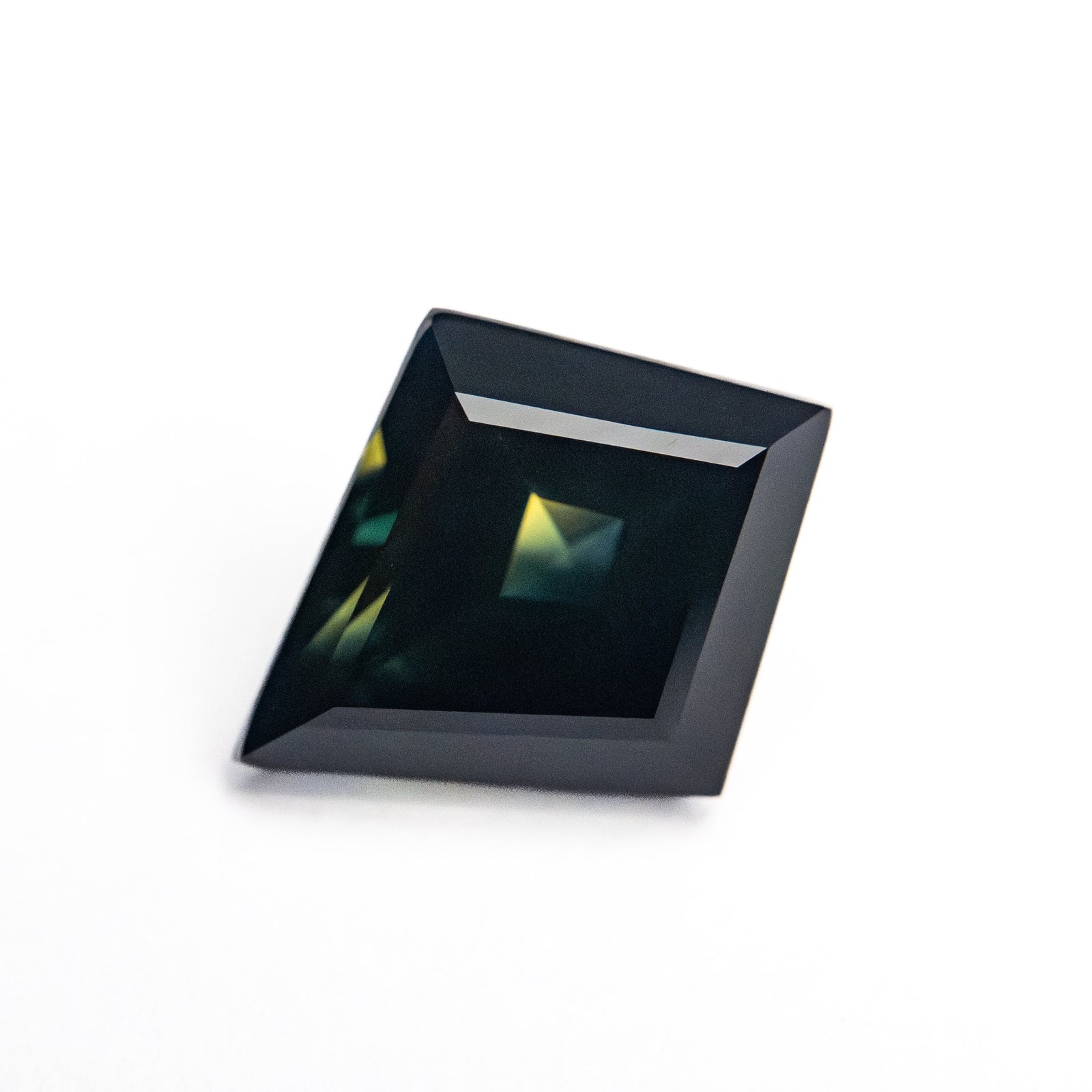 2.41ct 10.92x8.92x4.67mm Kite Step Cut Sapphire 26731-01