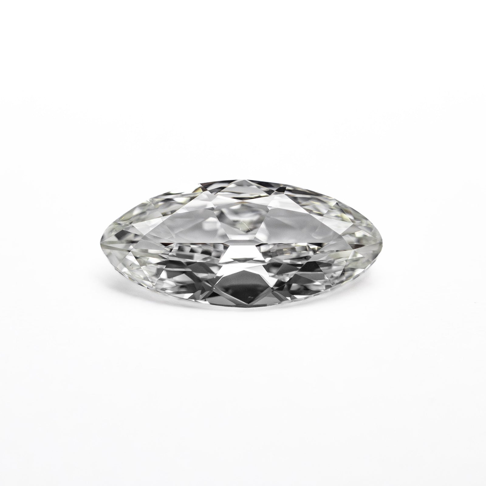 0.72ct 9.48x4.47x2.33mm VS2 H Moval Brilliant 26754-01