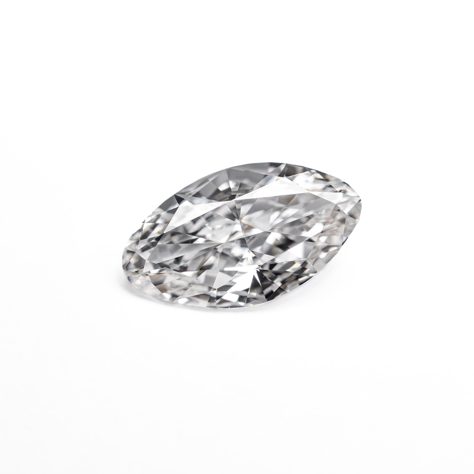 0.71ct 8.81x5.06x2.47mm VS1 E Moval Brilliant 26754-02