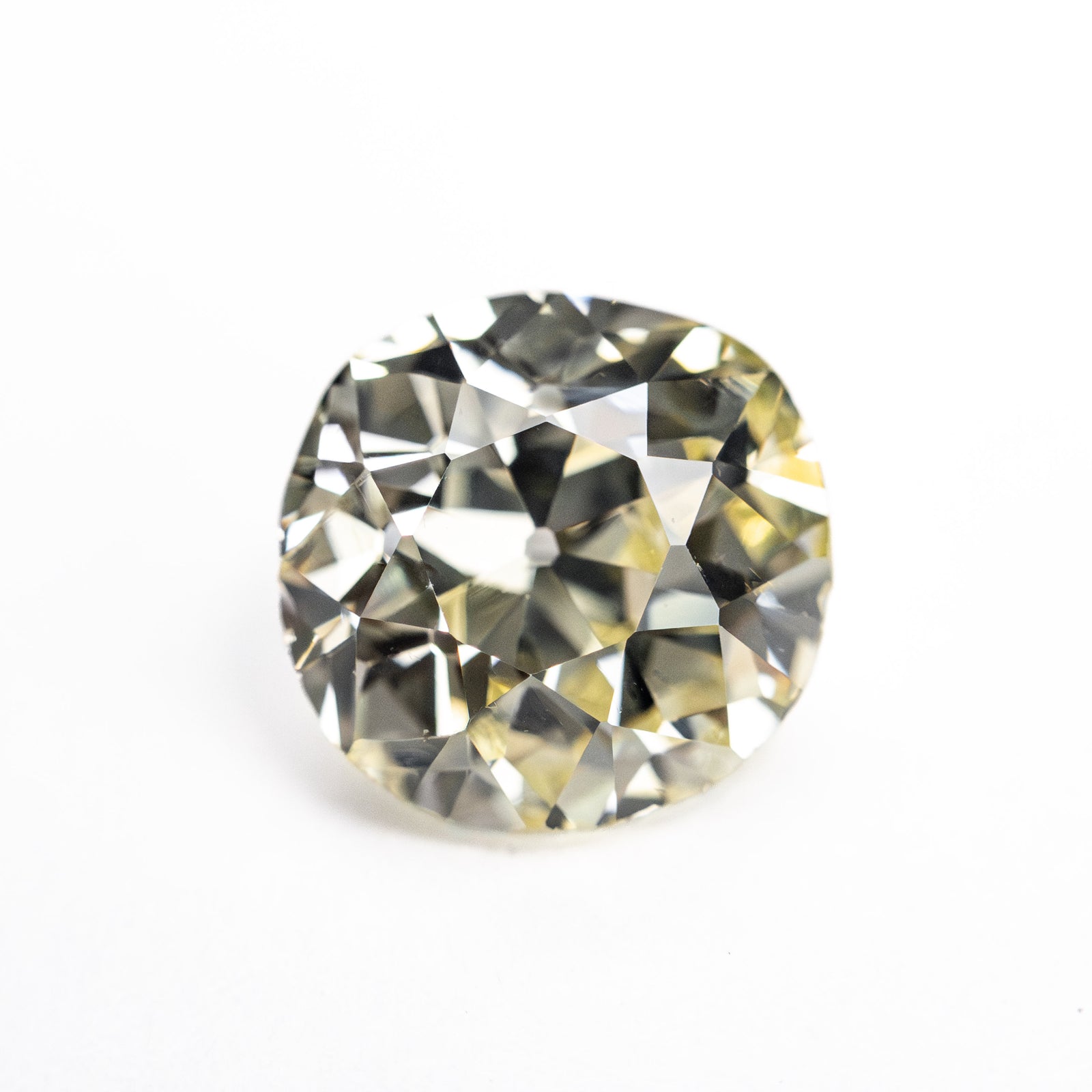 2.62ct 8.54x9.01x5.40mm SI1 U-V Antique Old European Cut 26756-01