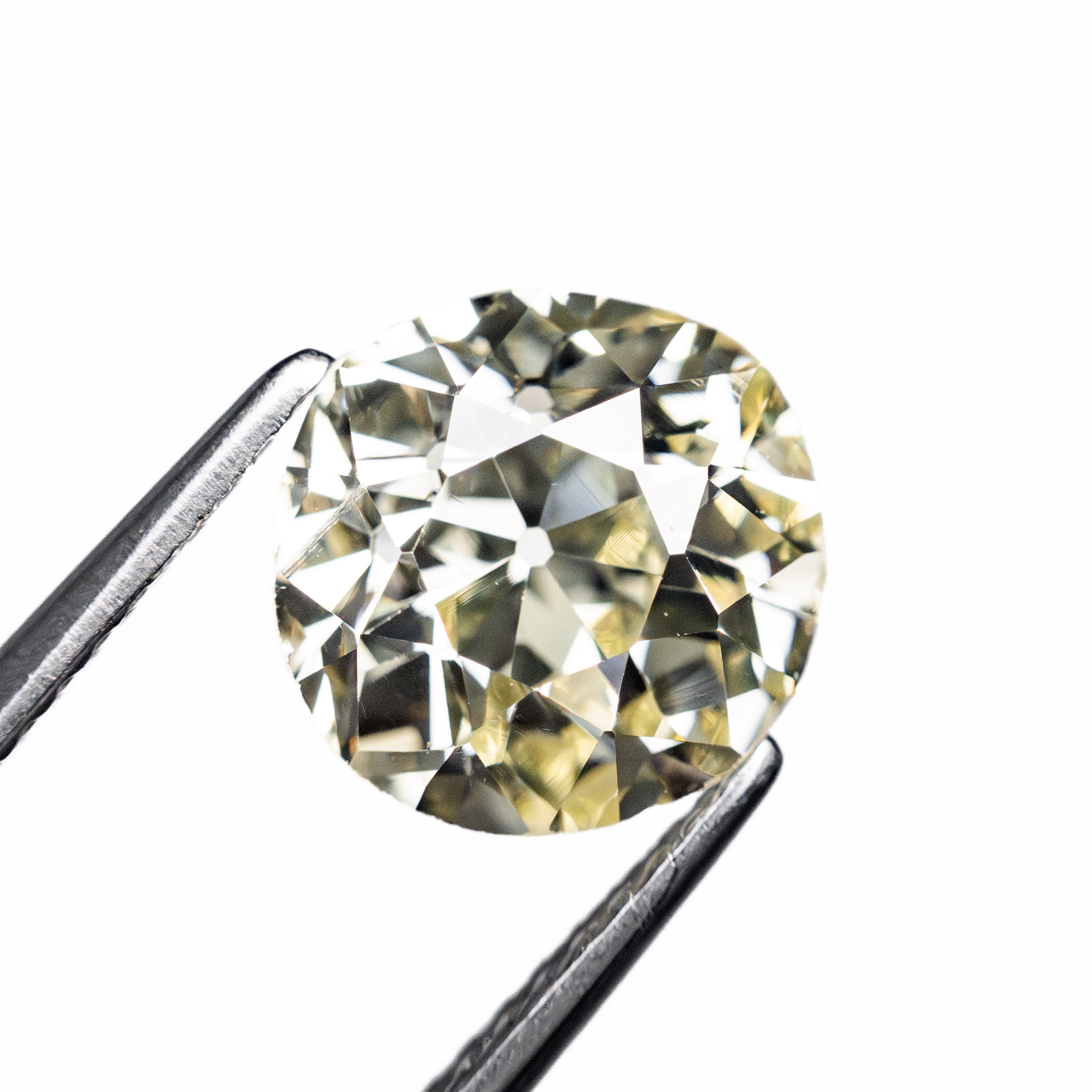 2.62ct 8.54x9.01x5.40mm SI1 U-V Old European Cut 26756-01