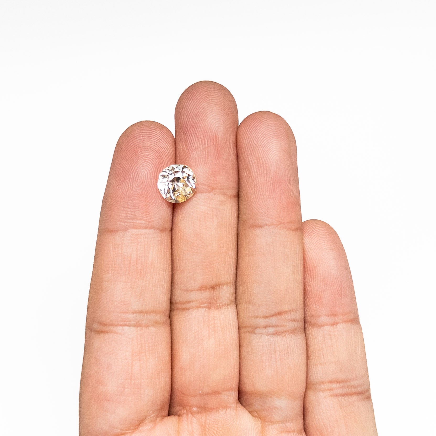 2.62ct 8.54x9.01x5.40mm SI1 U-V Old European Cut 26756-01