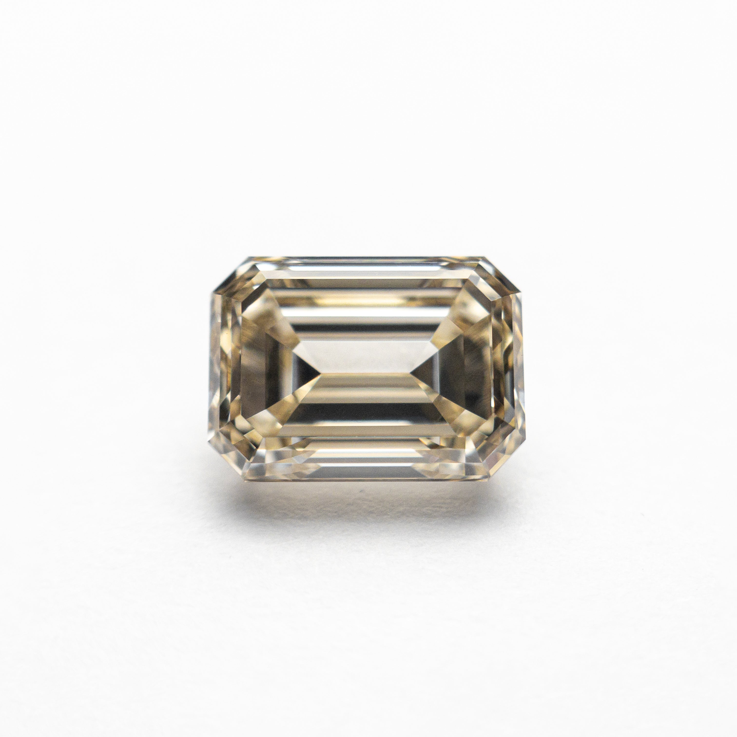 2.01ct 8.02x5.86x4.01mm Cut Corner Rectangle Step Cut 🇨🇦 27083-01