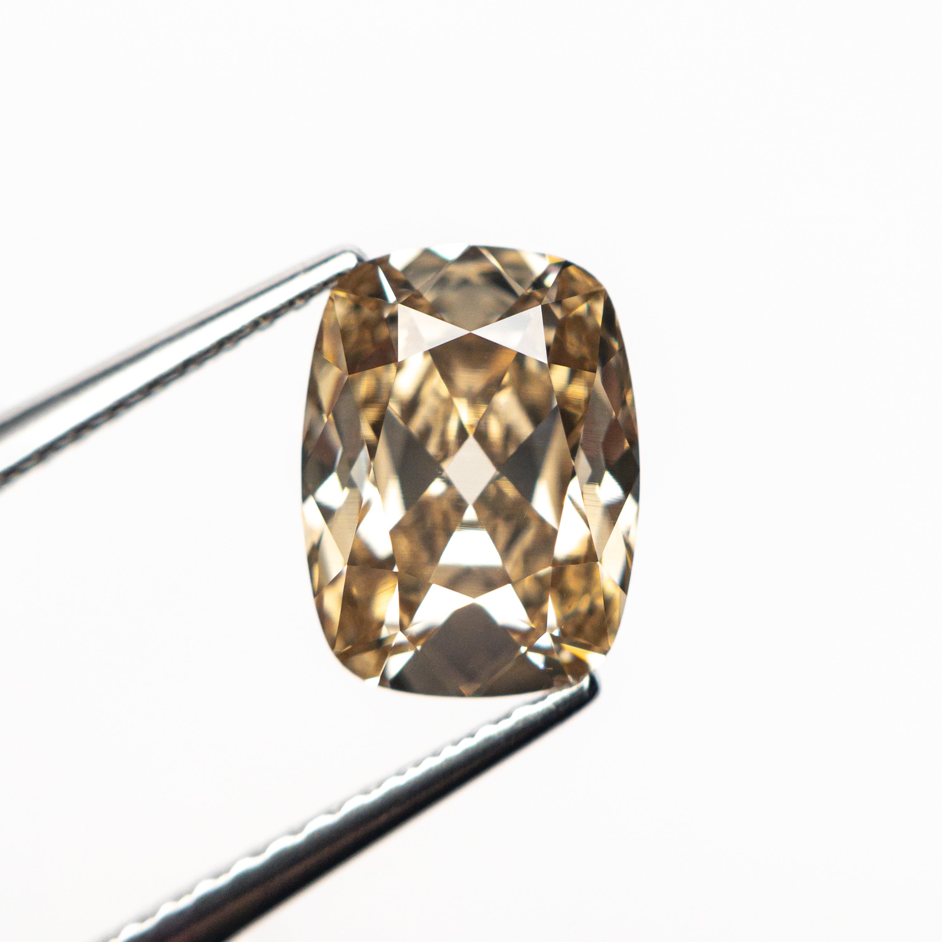 2.42ct 9.24x6.91x4.51mm Cushion Brilliant 🇨🇦 27089-01