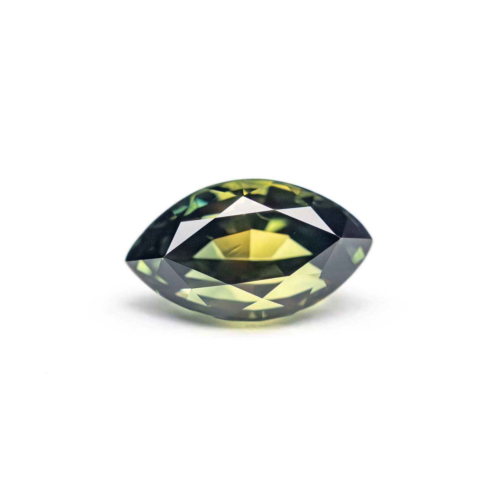 1.21ct 8.26x4.71x4.11mm Marquise Brilliant Sapphire 27134-02