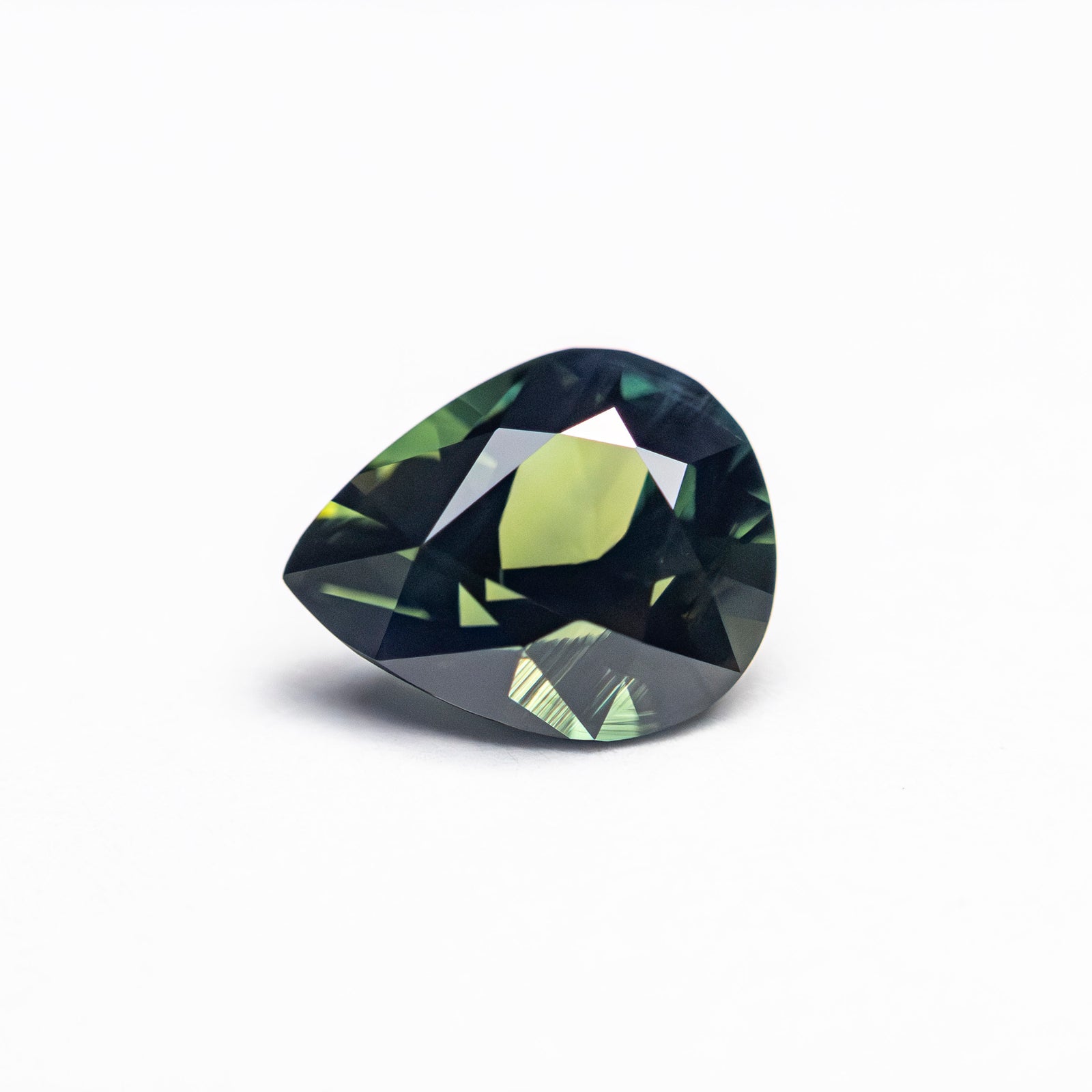 1.27ct 7.54x6.18x4.01mm Pear Brilliant Sapphire 27146-01