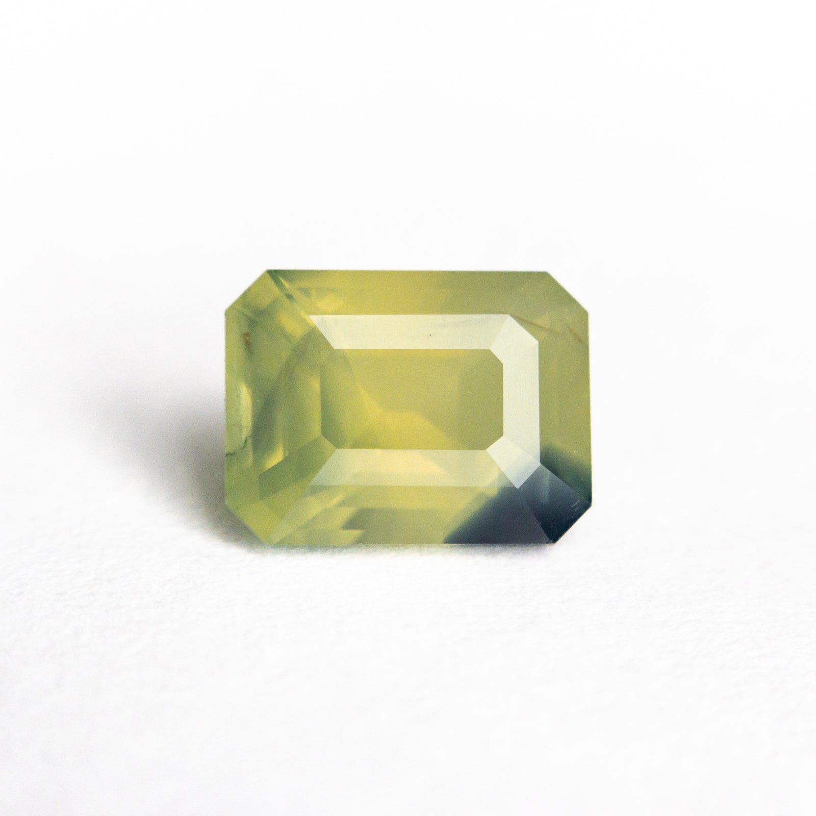 2.55ct 8.48x6.40x4.98mm Cut Corner Rectangle Step Cut Sapphire 27168-01