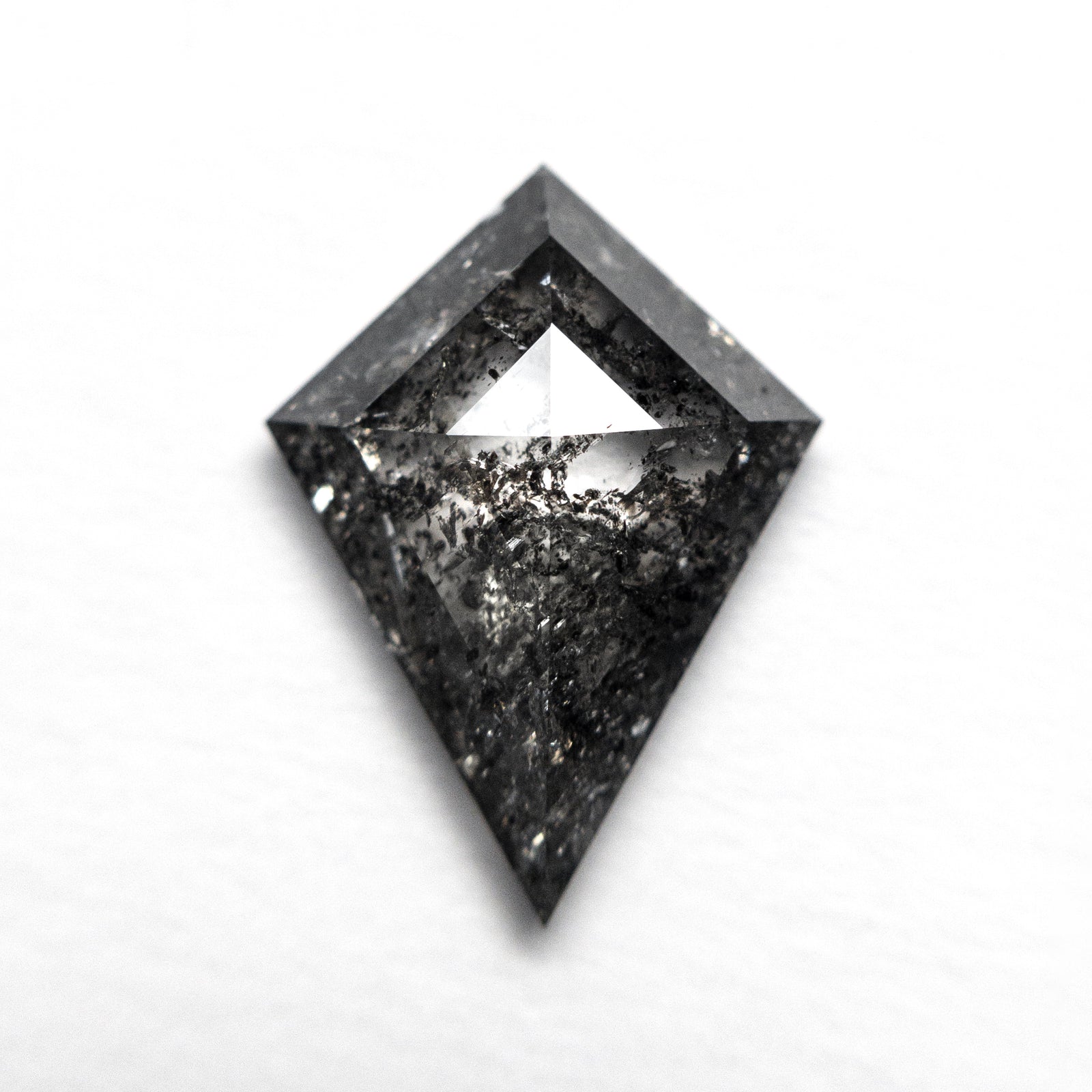 2.81ct 13.91x10.30x3.48mm Kite Rosecut 27224-20