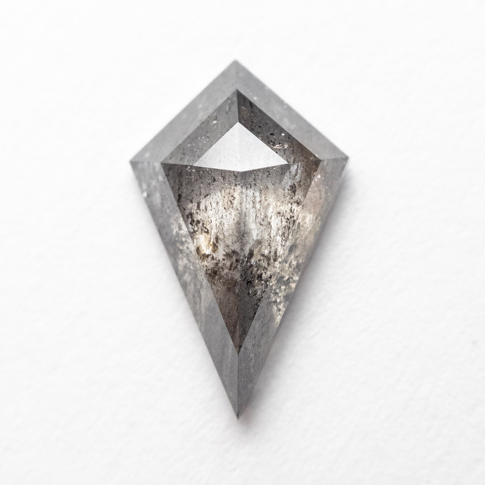 1.52ct 11.79x7.27x3.18mm Kite Rosecut 27224-32