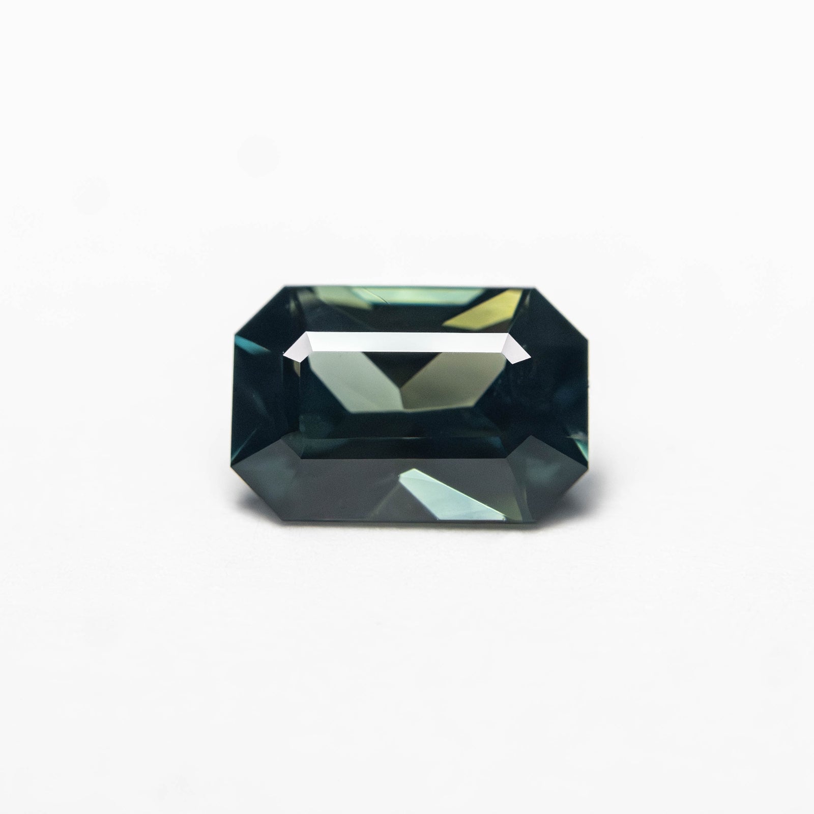 1.04ct 7.12x4.77x3.42mm Cut Corner Rectangle Step Cut Sapphire 27333-02