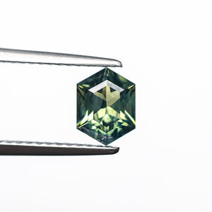 0.88ct 6.85x5.13x3.19mm Hexagon Step Cut Sapphire 27336-01
