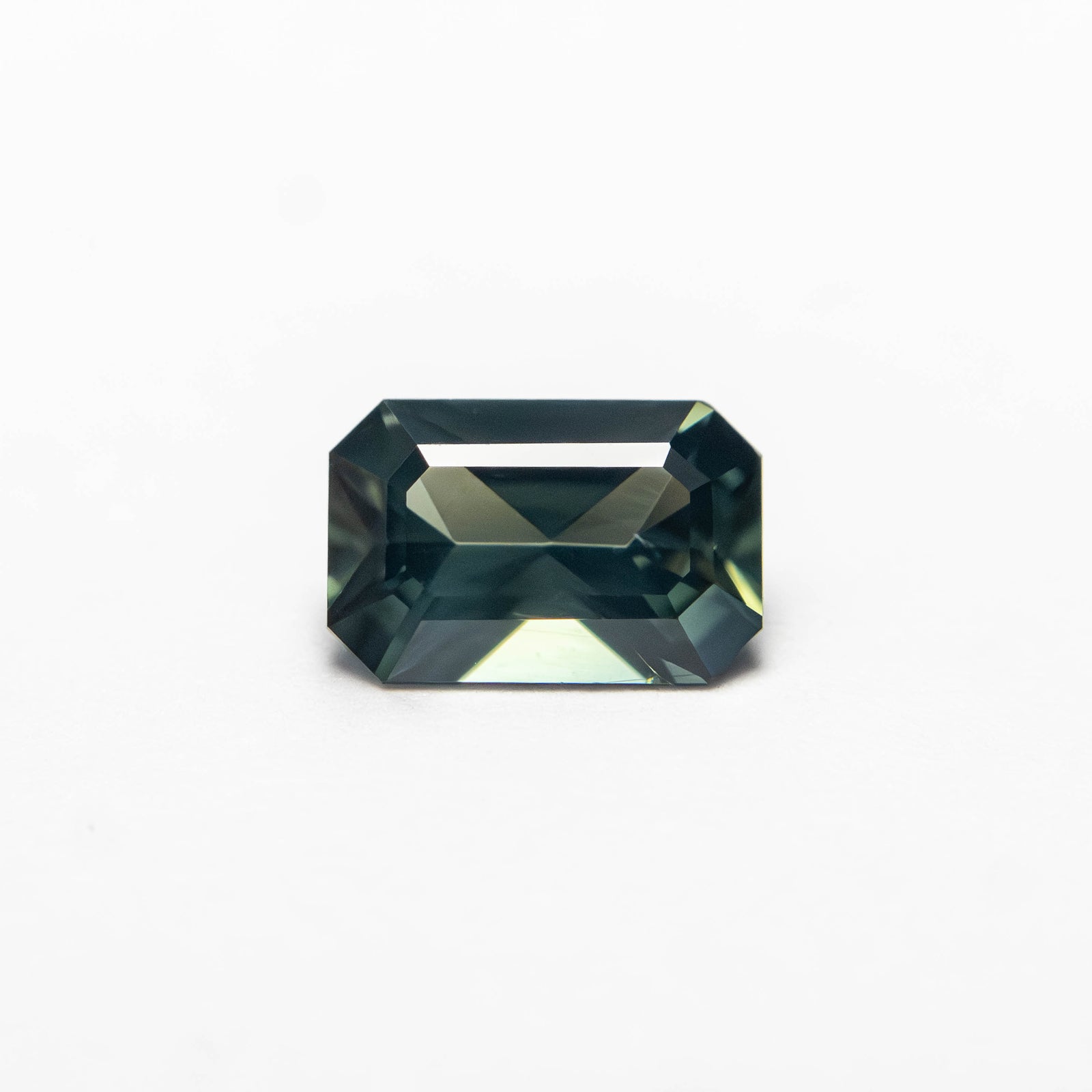 0.69ct 6.41x4.21x2.76mm Cut Corner Rectangle Step Cut Sapphire 27336-41