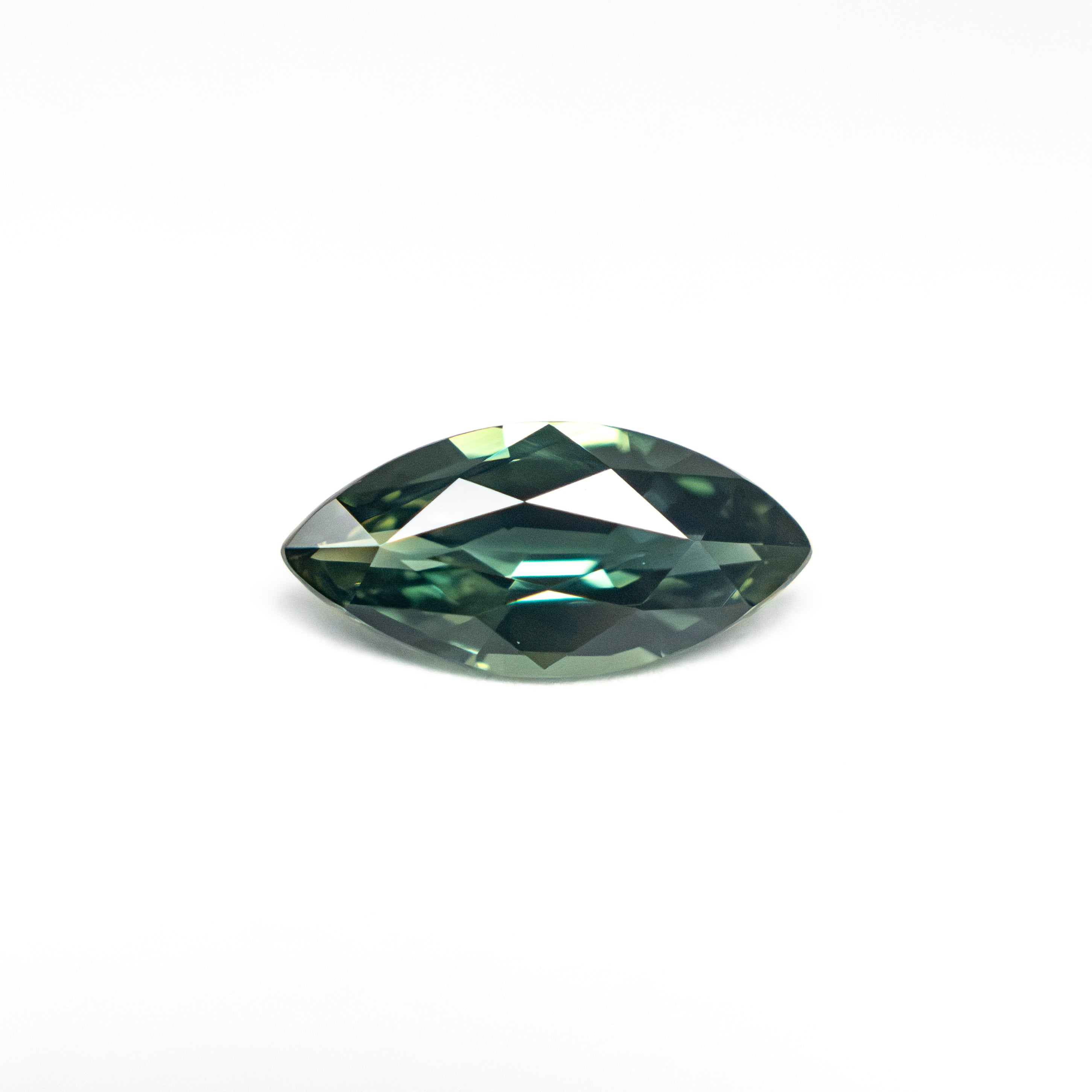 0.67ct 8.62x4.04x2.57mm Marquise Brilliant Sapphire 27340-03