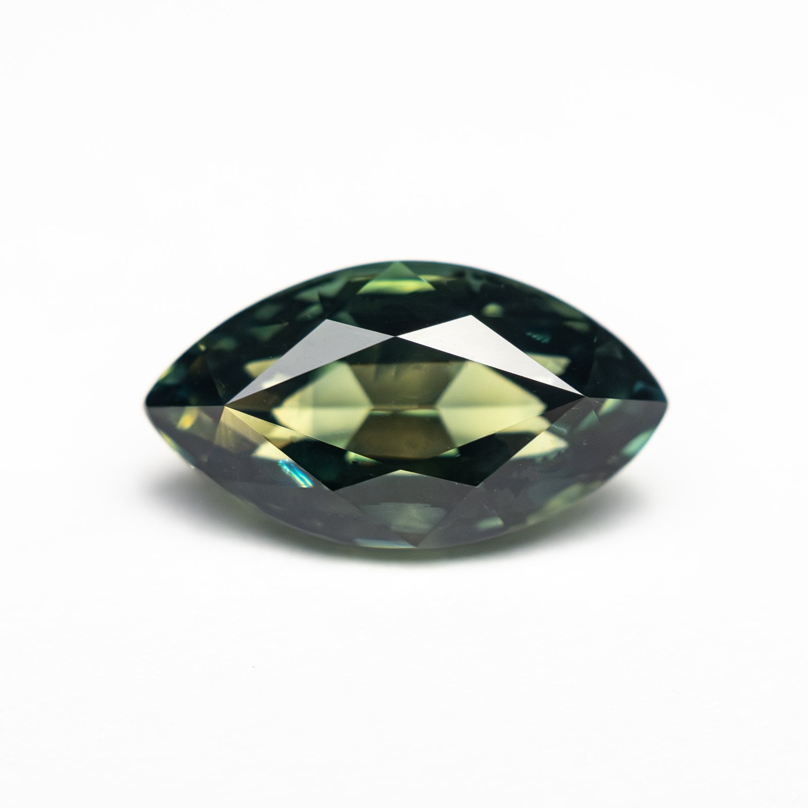 2.94ct 11.61x6.44x5.02mm Marquise Brilliant Sapphire 27347-02