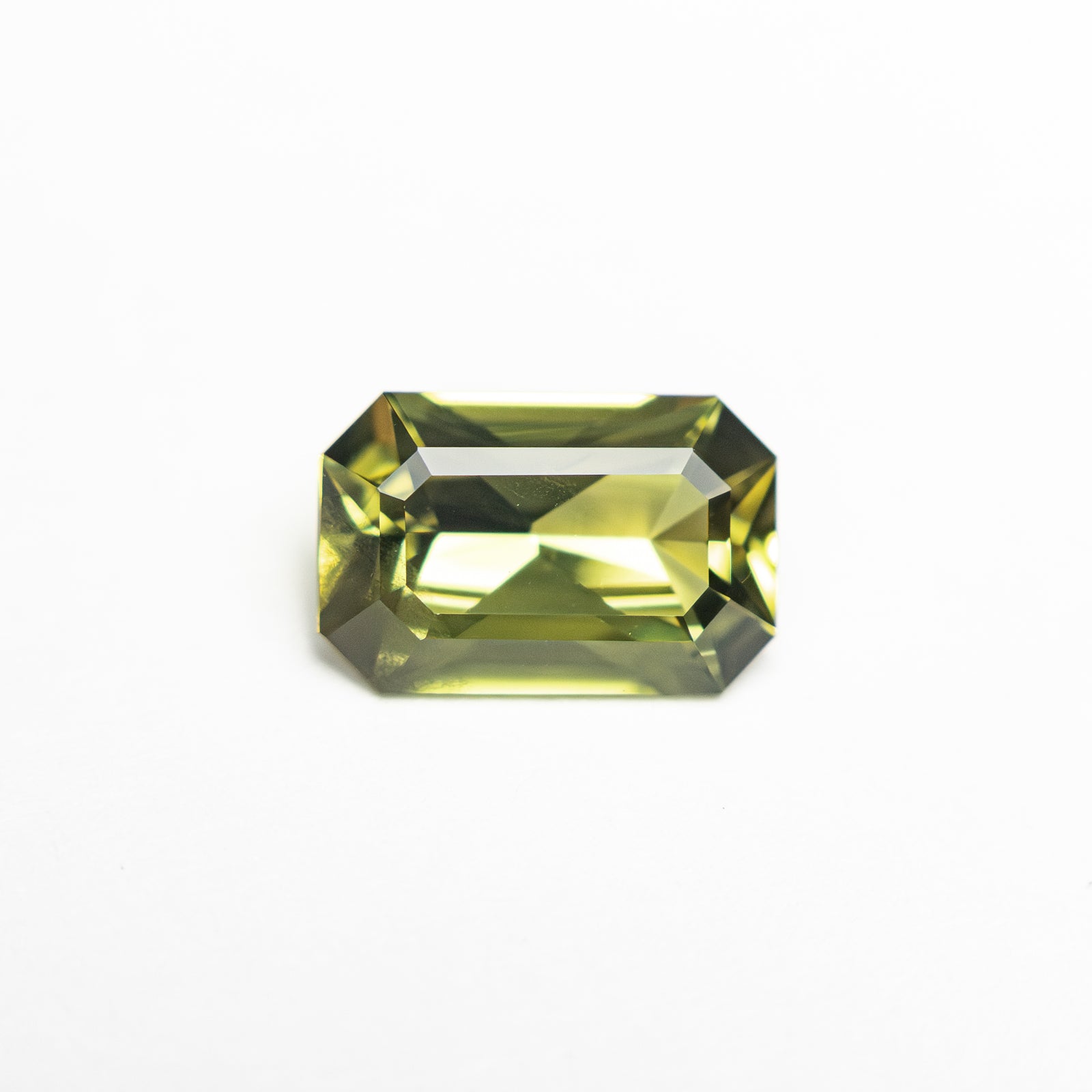 1.15ct 7.55x4.93x3.10mm Cut Corner Rectangle Step Cut Sapphire 27361-01