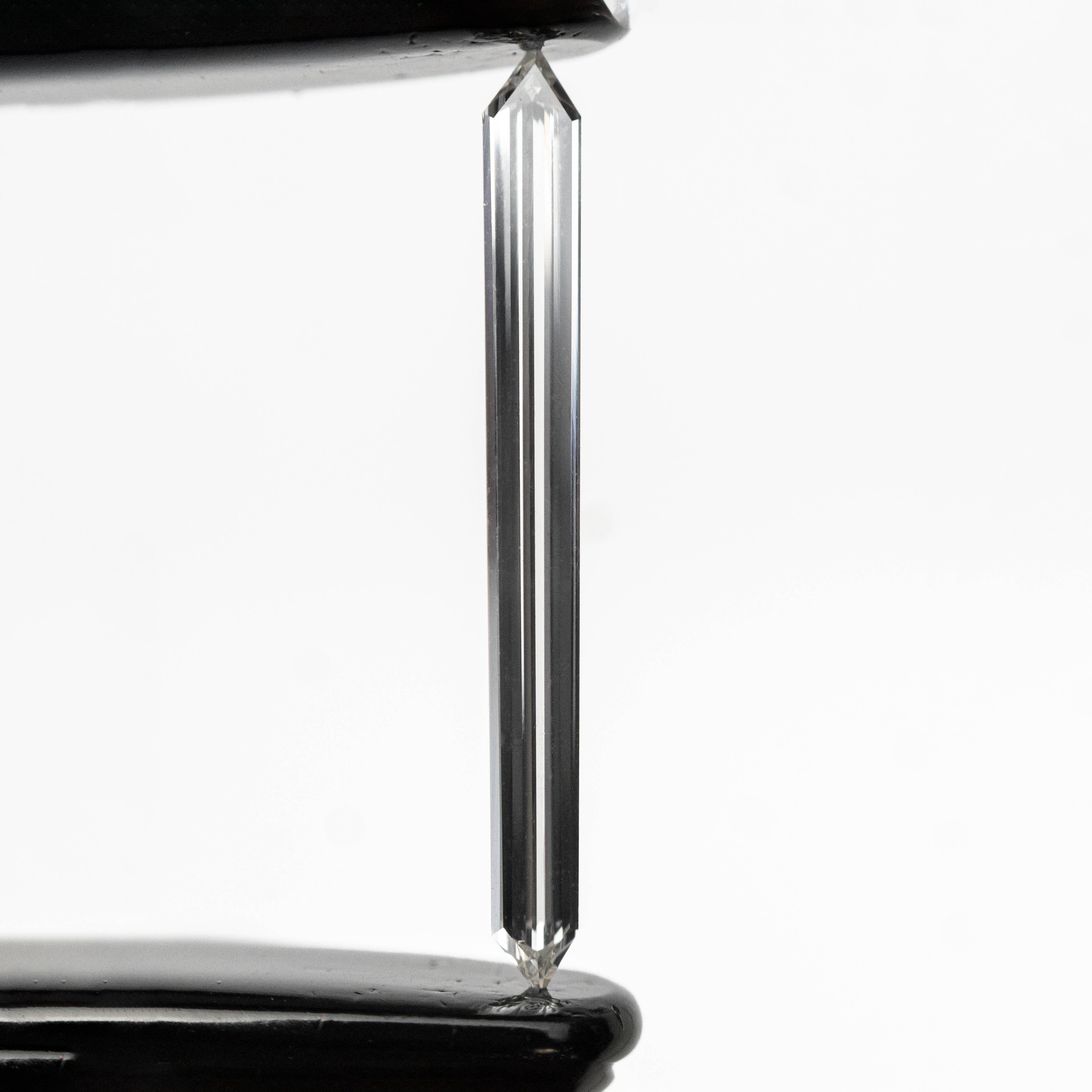 0.43ct 19.42x2.00x1.16mm VS2 H Hexagonal Baguette Step Cut 27400-01