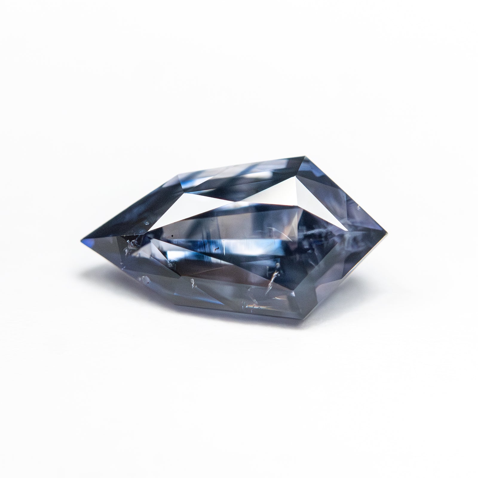 1.66ct 10.54x5.59x3.91mm Shield Brilliant Sapphire 27428-01
