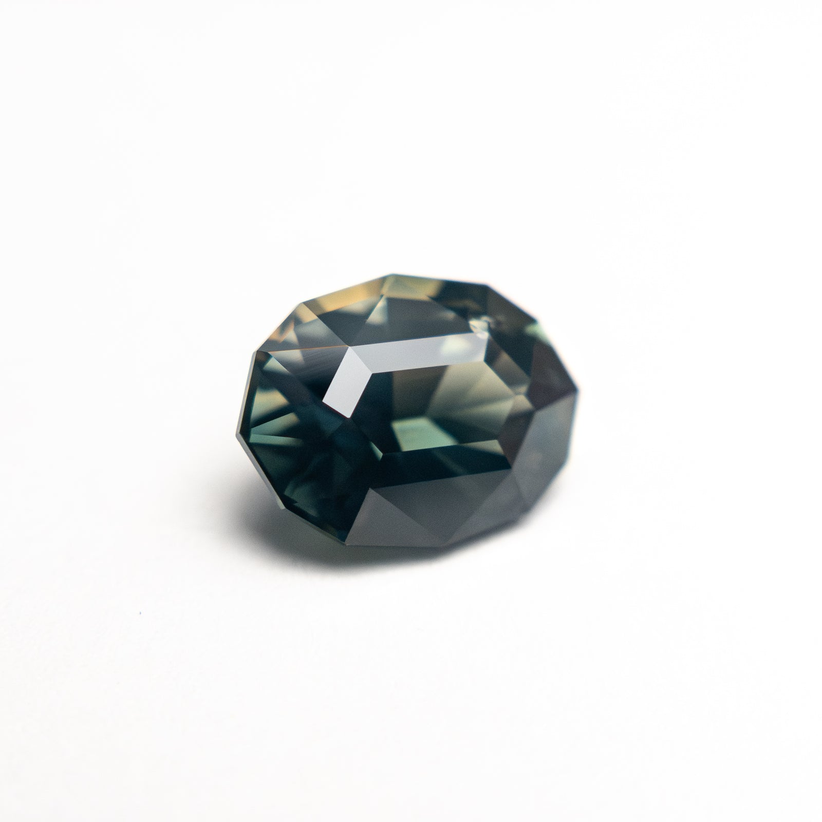 1.62ct 8.32x6.20x4.19mm Geo Oval Step Cut Sapphire 27437-01