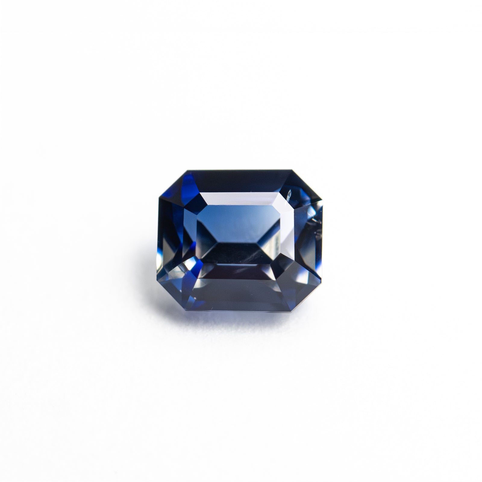 1.04ct 5.55x4.84x3.69mm Cut Corner Rectangle Step Cut Sapphire 27465-01