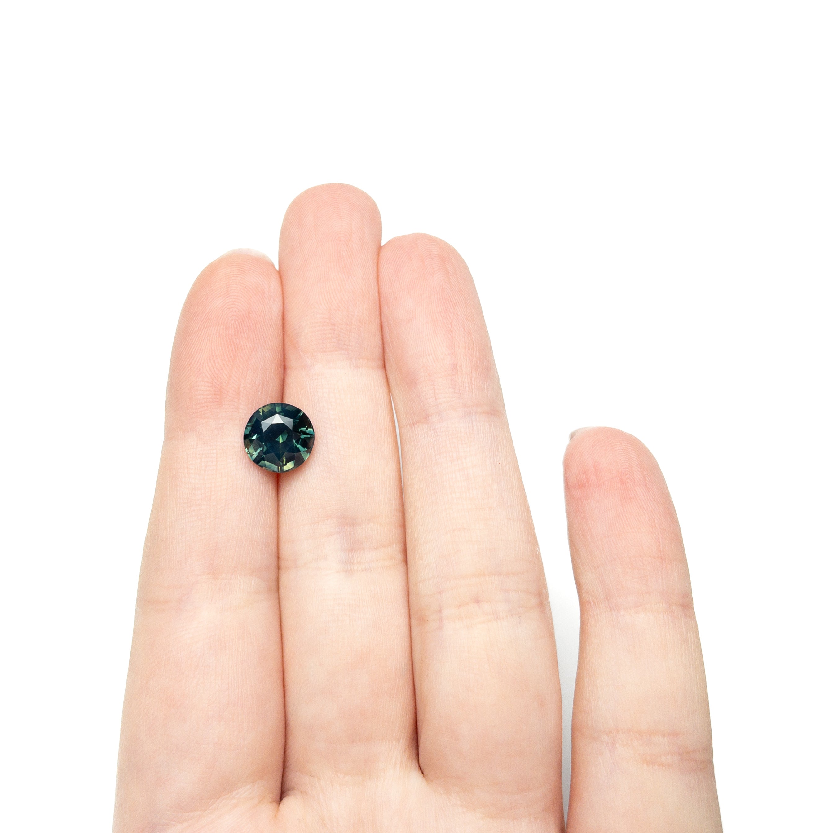 4.03ct 9.09x8.92x6.44mm Round Brilliant Sapphire 27469-01