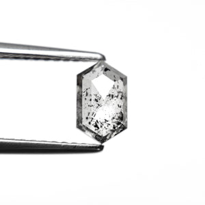 0.89ct 7.31x4.41x2.67mm Hexagon Step Cut 27538-40